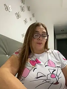 Snapshot of AntonellaAlondra4 chatting on March 15, 2025, 3:29 am AntonellaAlondra4 online show from March 15, 2025, 3:29 am