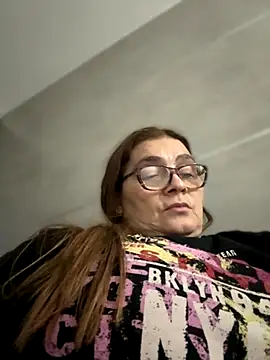 AntonellaAlondra4 online show from November 16, 2025, 11:10 pm