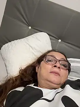 AntonellaAlondra4 online show from March 31, 2026, 4:02 am