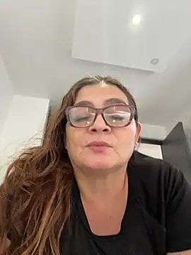 AntonellaAlondra4 online show from April 14, 2026, 5:19 pm