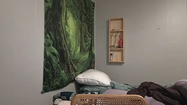 ThickGirlsDoItBetter online show from March 23, 2025, 1:09 am