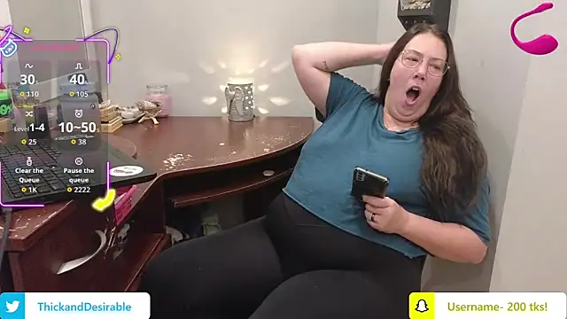 ThickGirlsDoItBetter online show from October 23, 2025, 5:12 pm