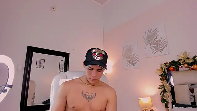 saraandstiven online show from December 26, 2024, 3:49 am