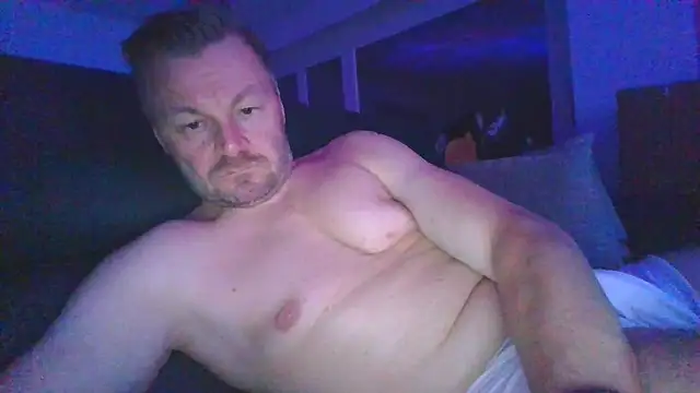 handsomebody online show from March 10, 2026, 11:10 pm