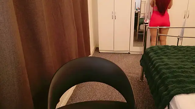 karlaolivia online show from March 3, 2026, 9:04 am