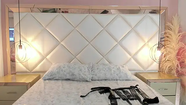 Snapshot of Any_Klartt chatting on December 3, 2024, 7:43 am Any Klartt online show from December 3, 2024, 7:43 am