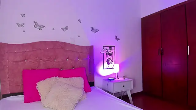 DesireSweet online show from March 13, 2026, 12:12 pm