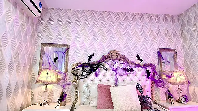 Ivy Starr1 online show from October 22, 2025, 1:33 pm