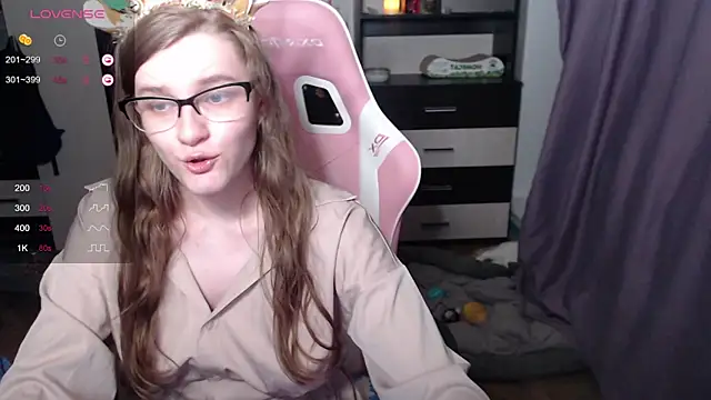 Snapshot of Tomato_Tease chatting on December 27, 2024, 2:14 am Tomato Tease online show from December 27, 2024, 2:14 am