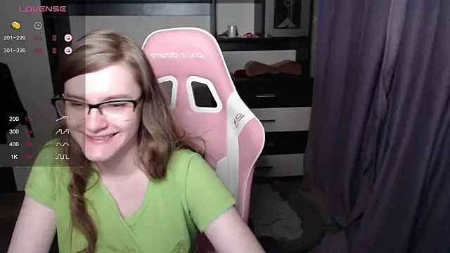 Snapshot of Tomato_Tease chatting on March 1, 2025, 4:15 am Tomato Tease online show from March 1, 2025, 4:15 am