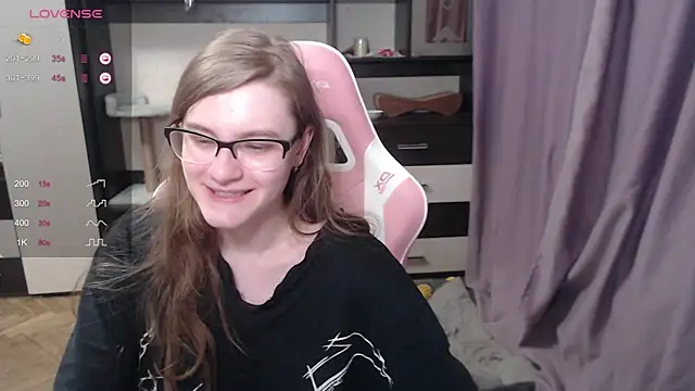 Snapshot of Tomato_Tease chatting on March 7, 2025, 7:05 pm Tomato Tease online show from March 7, 2025, 7:05 pm