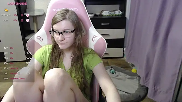 Snapshot of Tomato_Tease chatting on October 29, 2025, 2:19 pm Tomato Tease online show from October 29, 2025, 2:19 pm