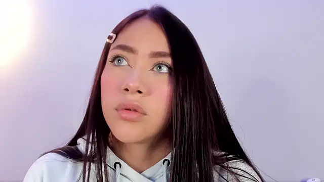 nicolle pierce online show from February 3, 2026, 2:44 pm