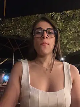 Snapshot of MariaIsabella8 chatting on October 11, 2025, 12:21 am MariaIsabella8 online show from October 11, 2025, 12:21 am