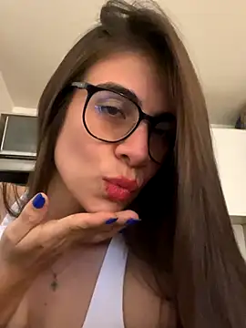 Snapshot of MariaIsabella8 chatting on November 9, 2025, 6:50 pm MariaIsabella8 online show from November 9, 2025, 6:50 pm