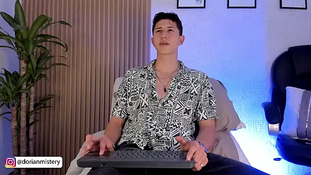 Dorianmistery2322  online show from September 15, 2025, 12:43 am