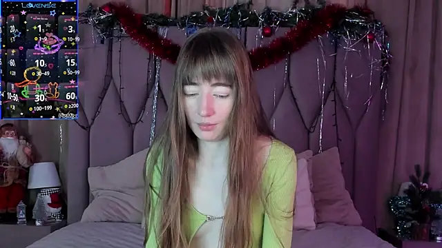 MillicentFarrell online show from January 13, 2025, 8:47 am