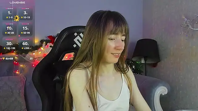 MillicentFarrell online show from January 17, 2025, 11:38 am