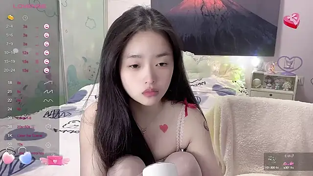 Mia-6688 online show from February 9, 2025, 6:16 pm