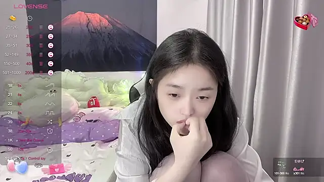 Mia-6688 online show from February 24, 2025, 1:02 am