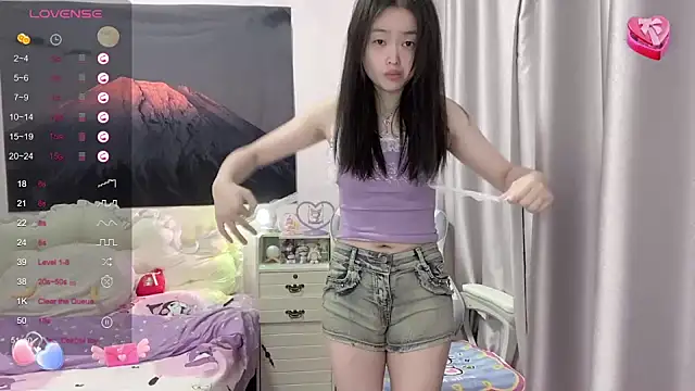 Mia-6688 online show from March 7, 2025, 7:49 pm