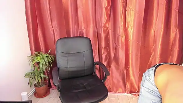 DonyBrown online show from October 25, 2025, 4:53 am