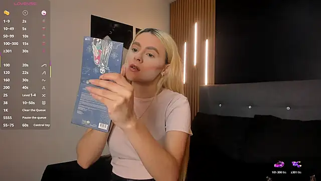 miacarperr1 online show from March 31, 2026, 9:15 pm