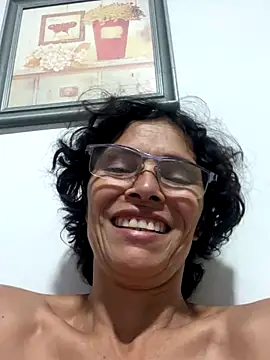 Snapshot of MireyaTorresGu chatting on October 24, 2025, 5:37 am MireyaTorresGu online show from October 24, 2025, 5:37 am