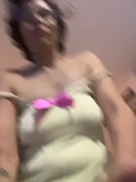 Snapshot of MireyaTorresGu chatting on November 7, 2025, 1:27 am MireyaTorresGu online show from November 7, 2025, 1:27 am