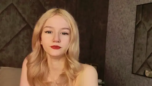 Snapshot of NaomiLoys chatting on February 28, 2026, 10:49 am NaomiLoys online show from February 28, 2026, 10:49 am