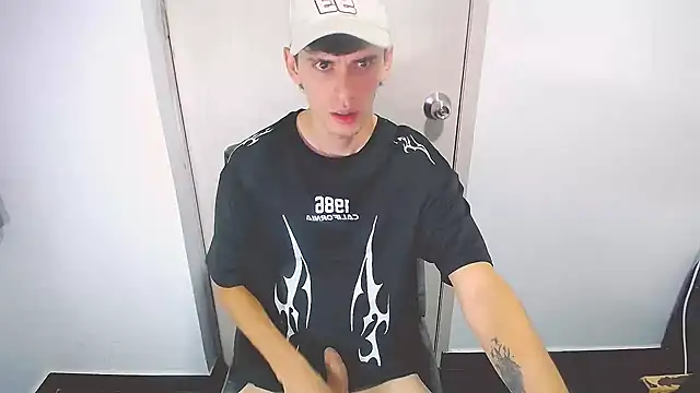 TESEO HOT online show from April 19, 2026, 5:07 am