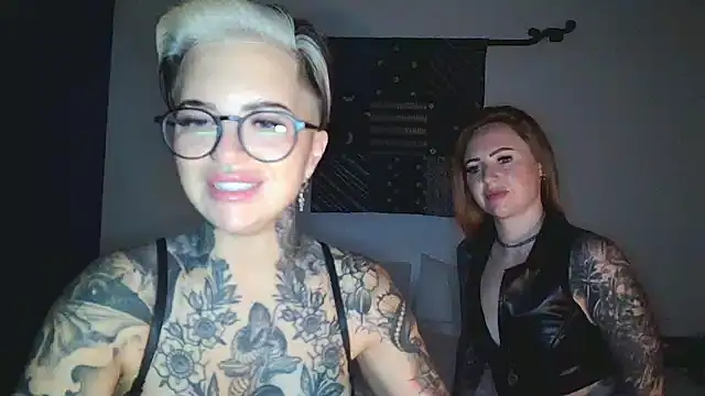 Snapshot of Alexandersonxo chatting on March 12, 2025, 12:31 am Alexandersonxo online show from March 12, 2025, 12:31 am