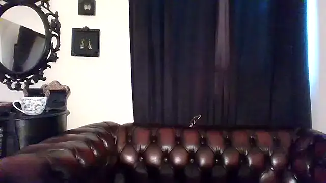 Alexandersonxo online show from December 20, 2025, 8:32 am