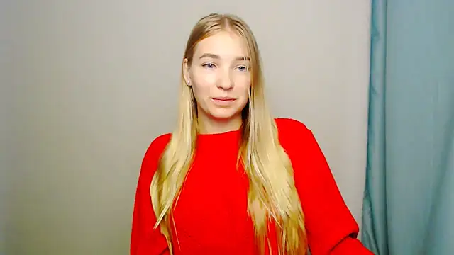 Snapshot of Queen_ofLove chatting on November 12, 2025, 11:54 am Queen ofLove online show from November 12, 2025, 11:54 am