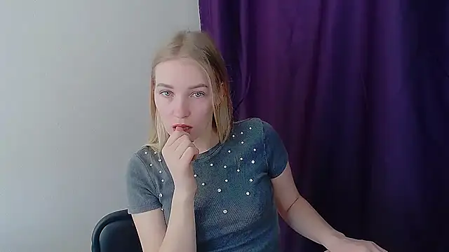 Queen ofLove online show from March 31, 2026, 7:42 am