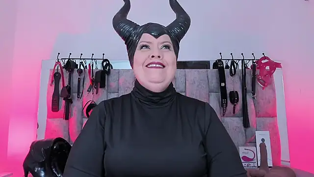 Snapshot of vanessa_moka chatting on October 12, 2025, 12:26 pm vanessa moka online show from October 12, 2025, 12:26 pm