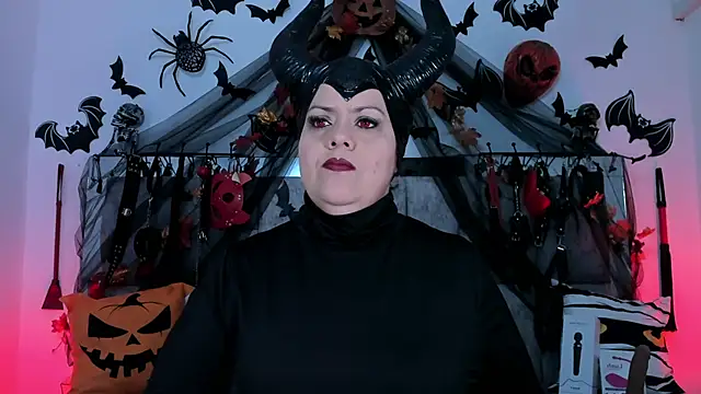 Snapshot of vanessa_moka chatting on November 2, 2025, 11:56 am vanessa moka online show from November 2, 2025, 11:56 am