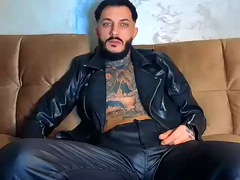 MentoXXL online show from October 11, 2025, 5:22 pm