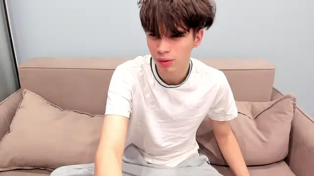 Snapshot of Im_Shine_Guy chatting on November 19, 2025, 5:51 am Im Shine Guy online show from November 19, 2025, 5:51 am