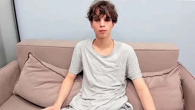 Snapshot of Im_Shine_Guy chatting on November 21, 2025, 3:44 pm Im Shine Guy online show from November 21, 2025, 3:44 pm