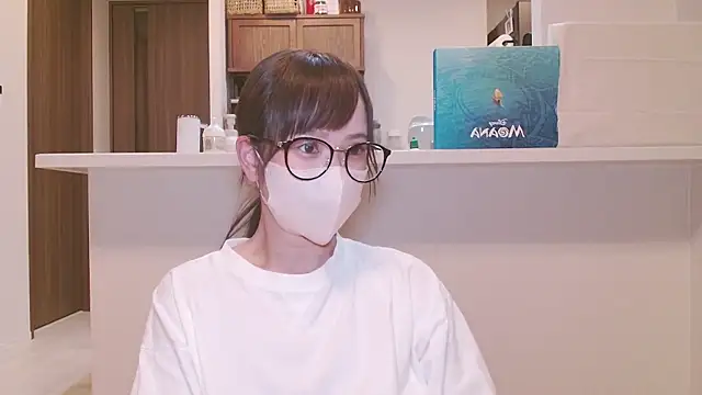  hina chan  online show from March 21, 2026, 2:42 pm