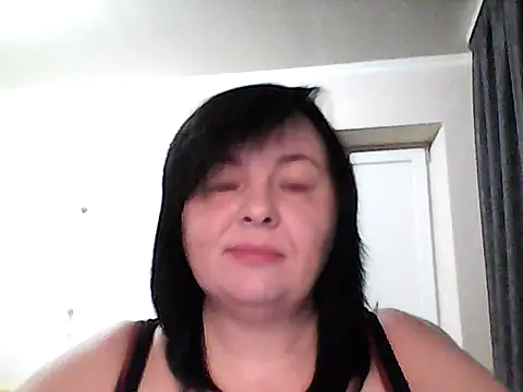 EmiliaLooo online show from November 8, 2025, 3:29 am