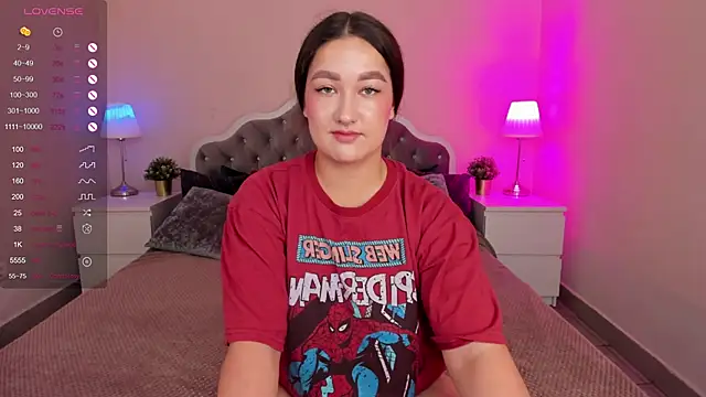 Snapshot of Aria_Blisss chatting on September 9, 2025, 1:16 am Aria Blisss online show from September 9, 2025, 1:16 am