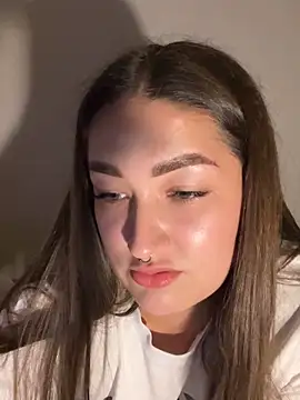 Snapshot of Aria_Blisss chatting on September 16, 2025, 1:01 pm Aria Blisss online show from September 16, 2025, 1:01 pm