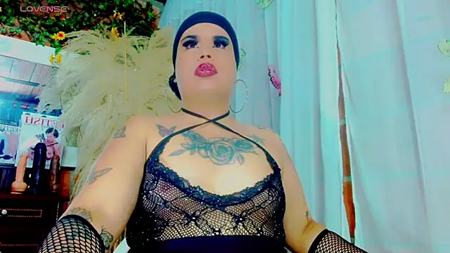 nauthyvalentina online show from March 28, 2026, 8:30 pm