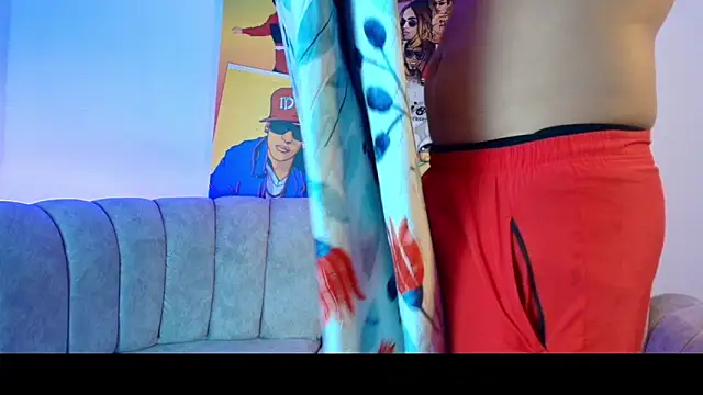 couple lovelyds online show from February 26, 2026, 8:41 pm