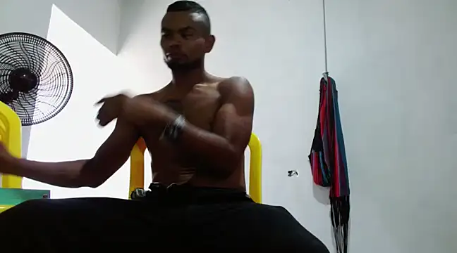 fernandez latinblackk online show from March 9, 2025, 5:17 pm