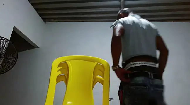 fernandez latinblackk online show from March 12, 2025, 1:14 am