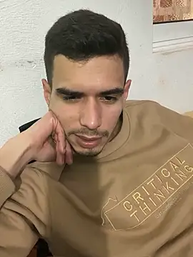 Snapshot of RicarBer chatting on February 12, 2026, 9:32 pm RicarBer online show from February 12, 2026, 9:32 pm