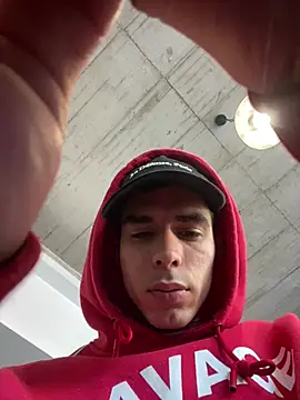 Snapshot of RicarBer chatting on February 15, 2026, 3:53 pm RicarBer online show from February 15, 2026, 3:53 pm